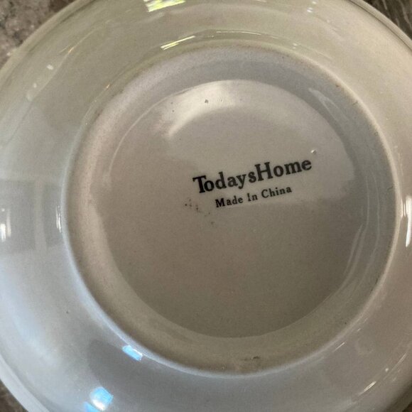 Todays Home Navy Blue Rimmed Dinner Bowls 7” used - Picture 5 of 6